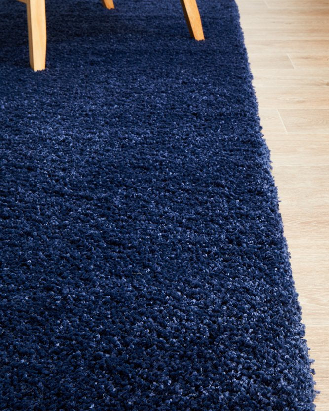 Zoomed-in view showing the intricate texture and non-shedding fibers of the Laguna Rug in Denim.