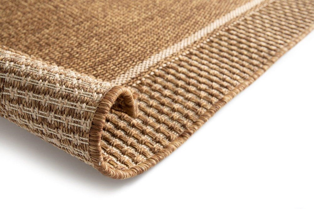 Outdoor Rug in Chestnut