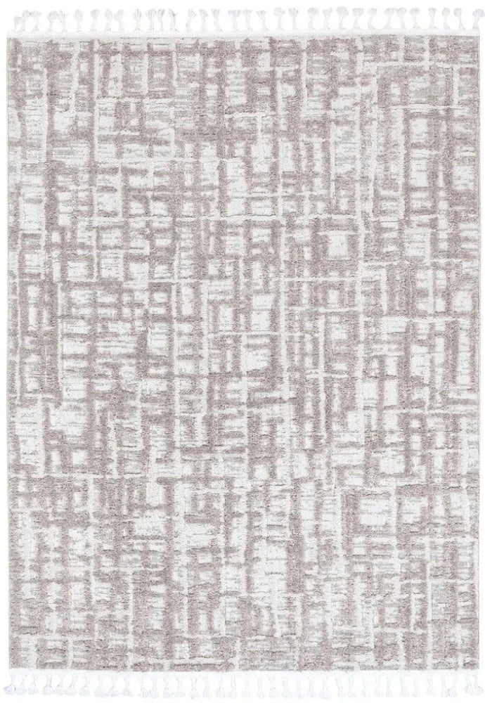 Complete image of the Bilbao rug, showcasing its entire design and modern tribal-inspired pattern.