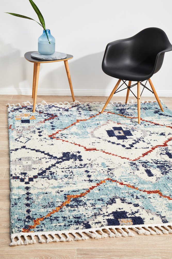 An image presenting the entire rug, demonstrating the complete design and size, perfect for visualising its fit in different room environments.