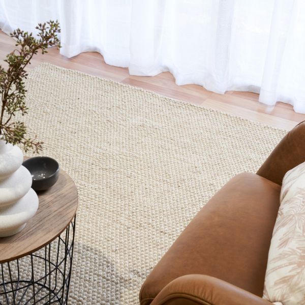 avenue rug in cream on timber flooring