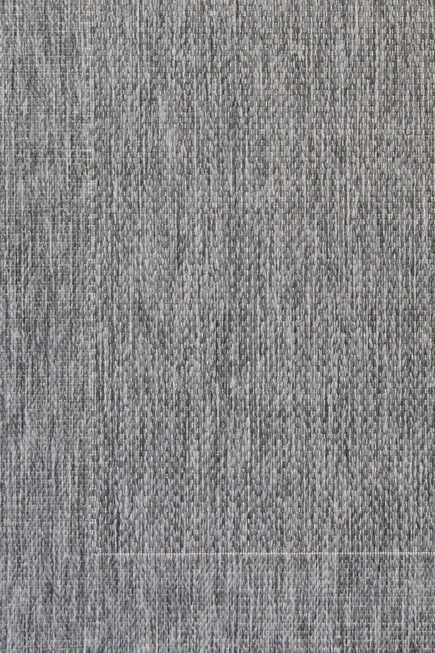 Close up of the chinoe silver white rug